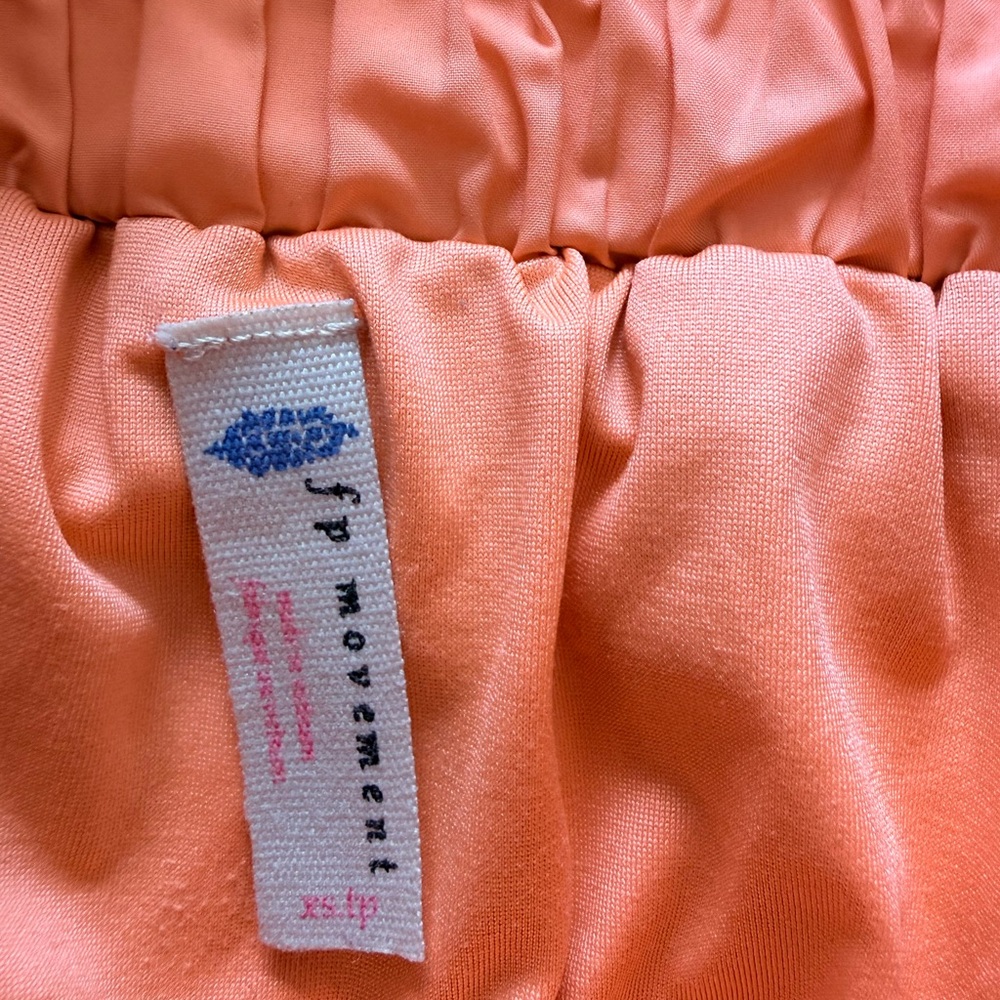 Peach Ruffled Skorts FP Movement XS - Picture 2 of 4